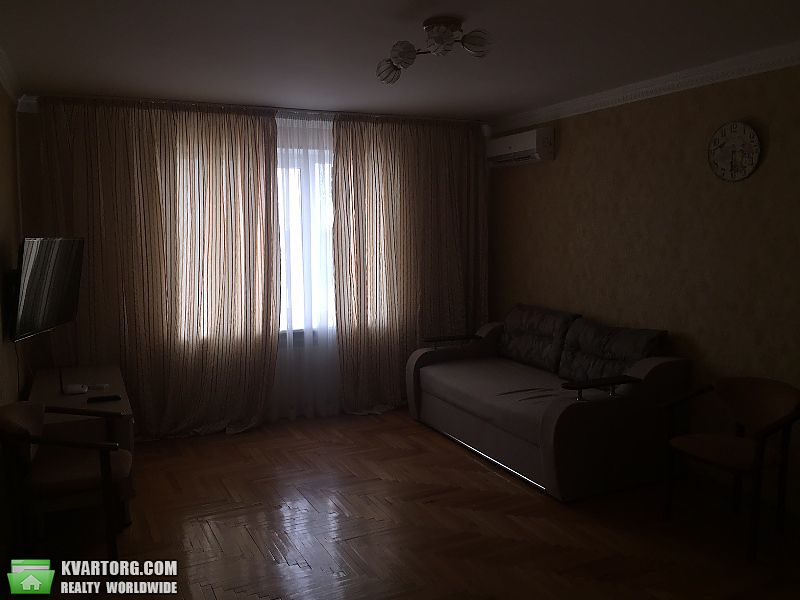 Rent out 1-room apartment. Киев,  Героев Сталинграда пр — photo 2