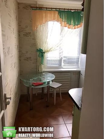 Rent out 2-room apartment. Киев, Березняковского — photo 9