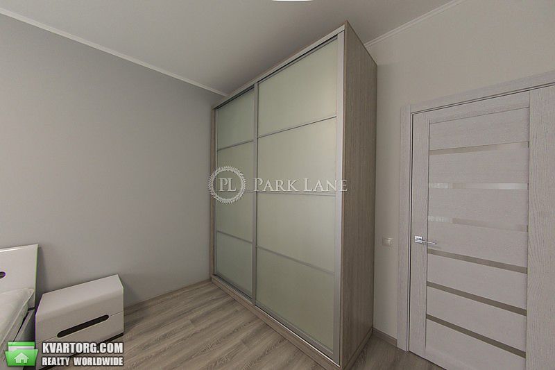 Rent out 2-room apartment. Киев,  Мазепы — photo 10