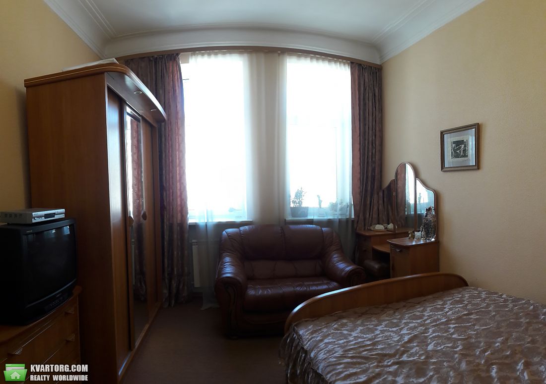 Sell 2-room apartment. Киев,  Толстого — photo 3