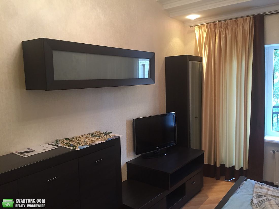 Rent out 1-room apartment. Одесса, Львовская — photo 1