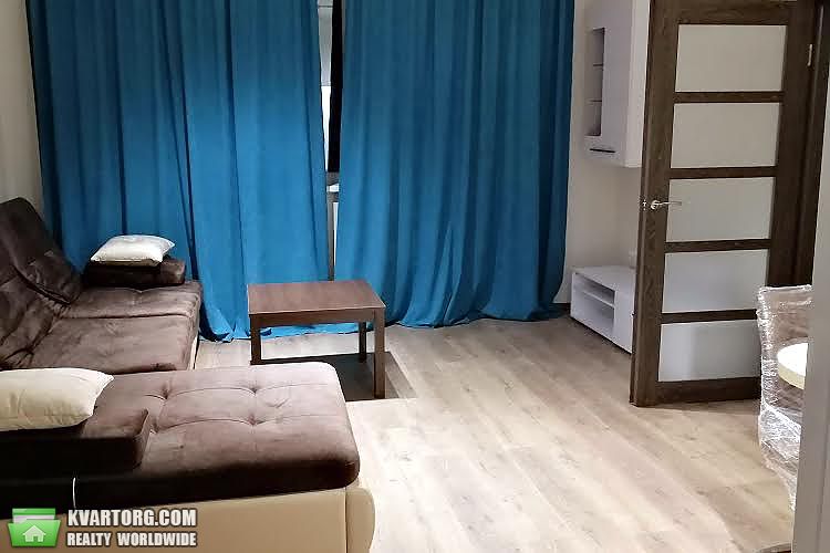 Rent out 2-room apartment. Киев,  Заболотного — photo 1