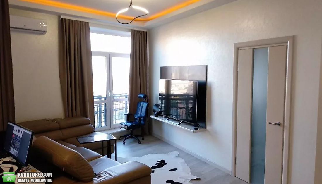 Rent out 2-room apartment. Киев, Коновальца — photo 1