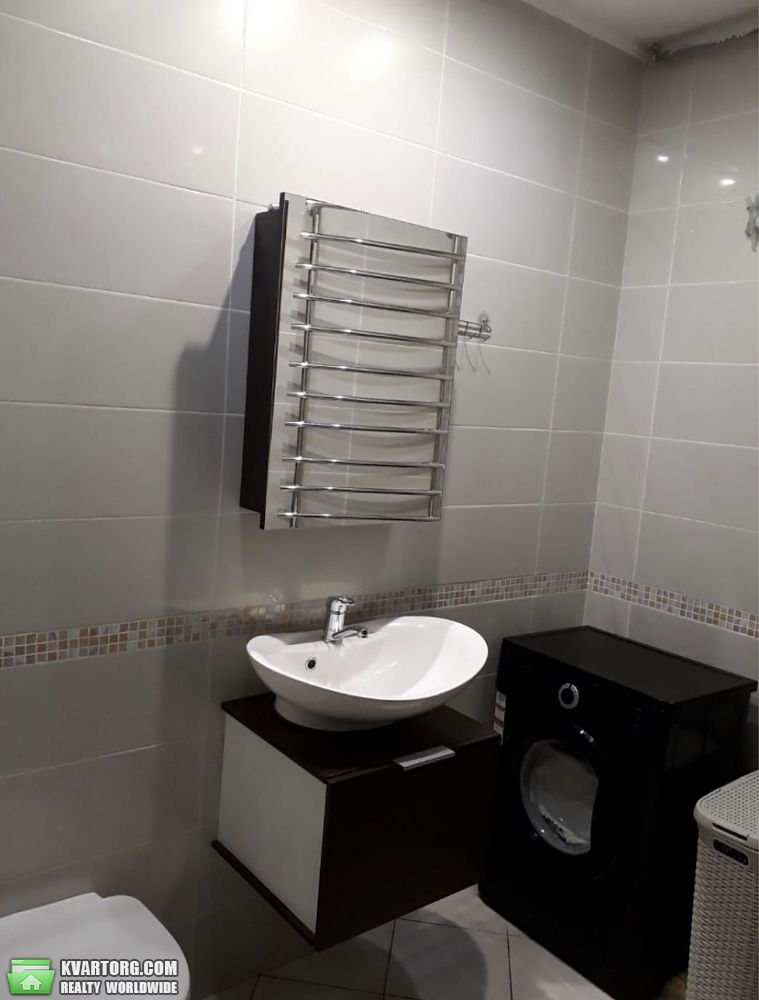 Rent out 2-room apartment. Киев,  Тропинина — photo 6