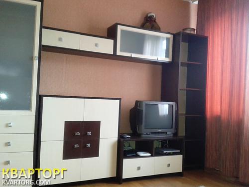 Rent out 3-room apartment. Киев,  Предславинская — photo 3