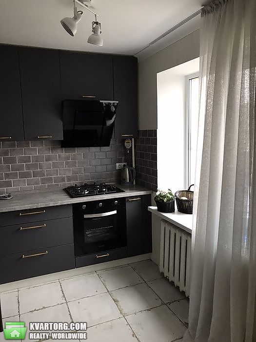 Sell 3-room apartment. Киев,  Ватутина пр — photo 1