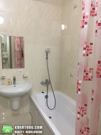 Rent out 1-room apartment. Киев,  Харьковское шоссе — photo 7