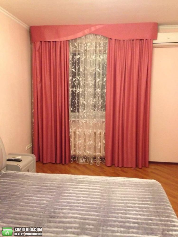 Rent out 4-room apartment. Киев,  Верховного Совета бул — photo 4