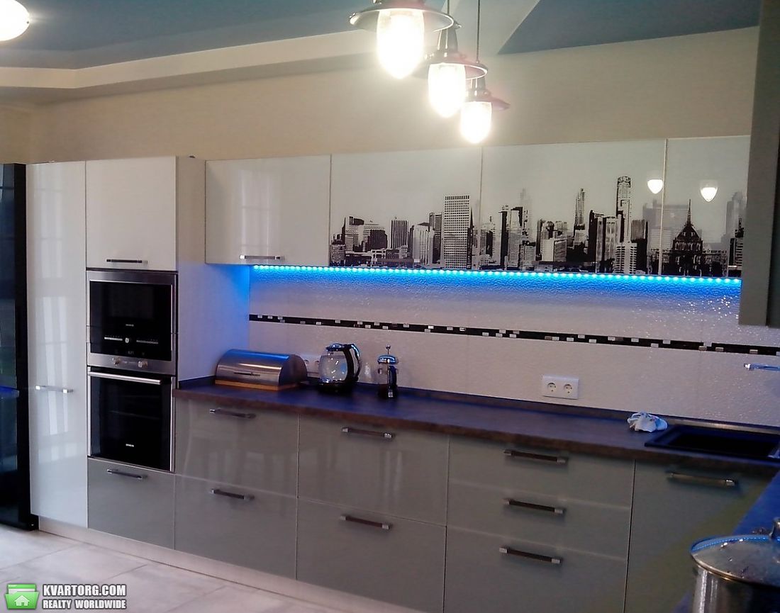 Rent out 2-room apartment. Киев,  Драгоманова — photo 1