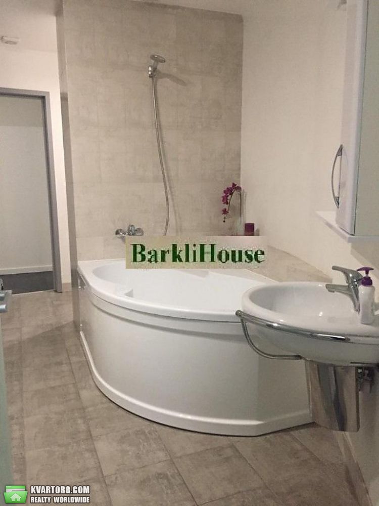 Rent out 3-room apartment. Киев,  Леонтовича — photo 10