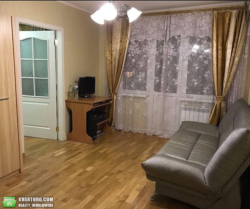 Rent out 2-room apartment. Киев,  Туполева — photo 4