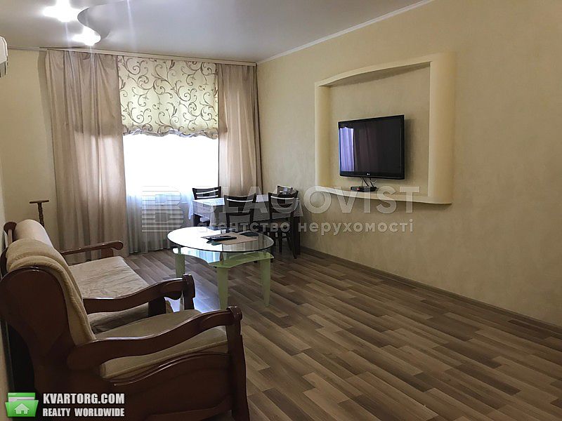 Rent out 2-room apartment. Киев,  Голосеевский пр — photo 2
