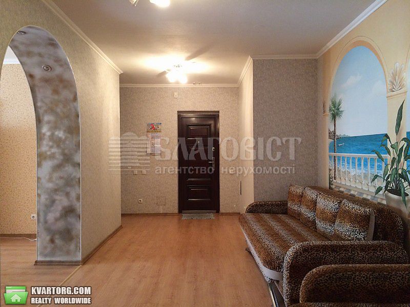 Rent out 3-room apartment. Киев,  Чорновола Вячеслава — photo 7