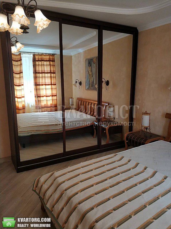 Rent out 3-room apartment. Киев,  Суворова — photo 2
