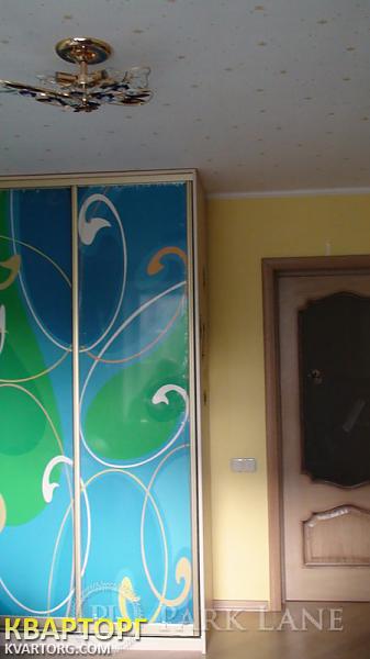 Sell 3-room apartment. Киев,  Святошинская пл — photo 3