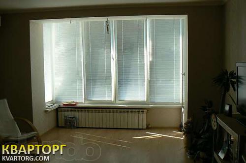 Sell 3-room apartment. Киев,  Ялтинская — photo 1