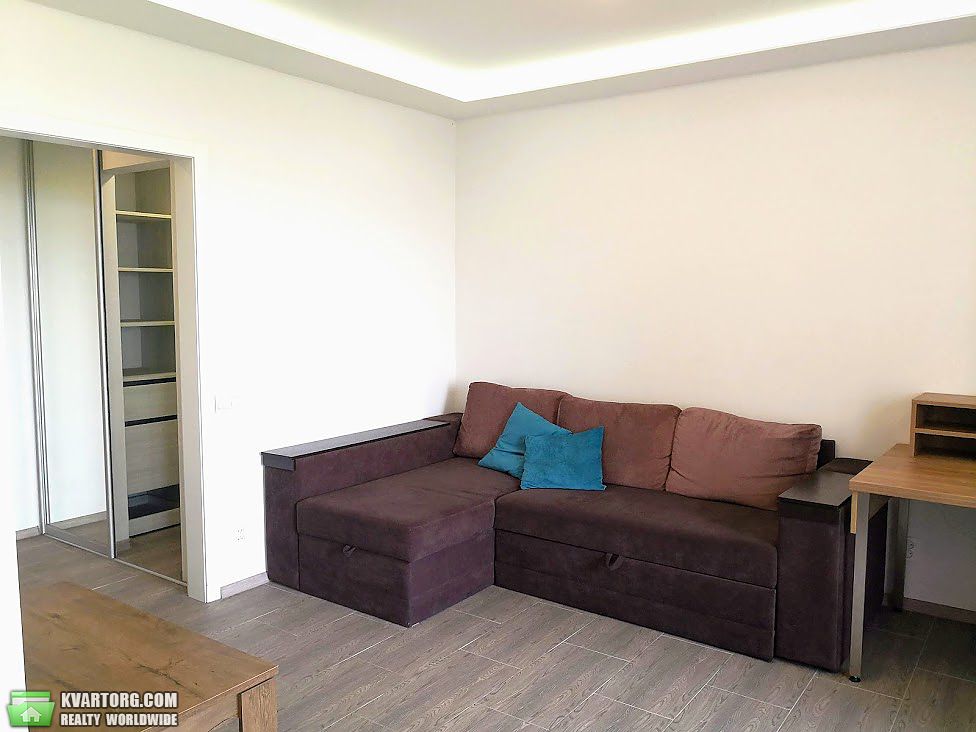 Rent out 1-room apartment. Киев,  Ракетная — photo 2