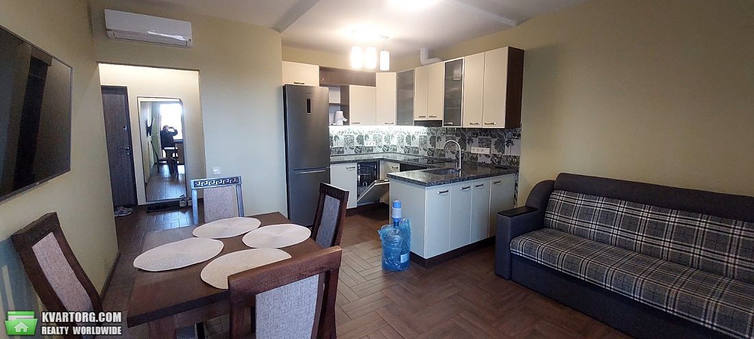 Rent out 2-room apartment. Киев,  Шолуденко — photo 7