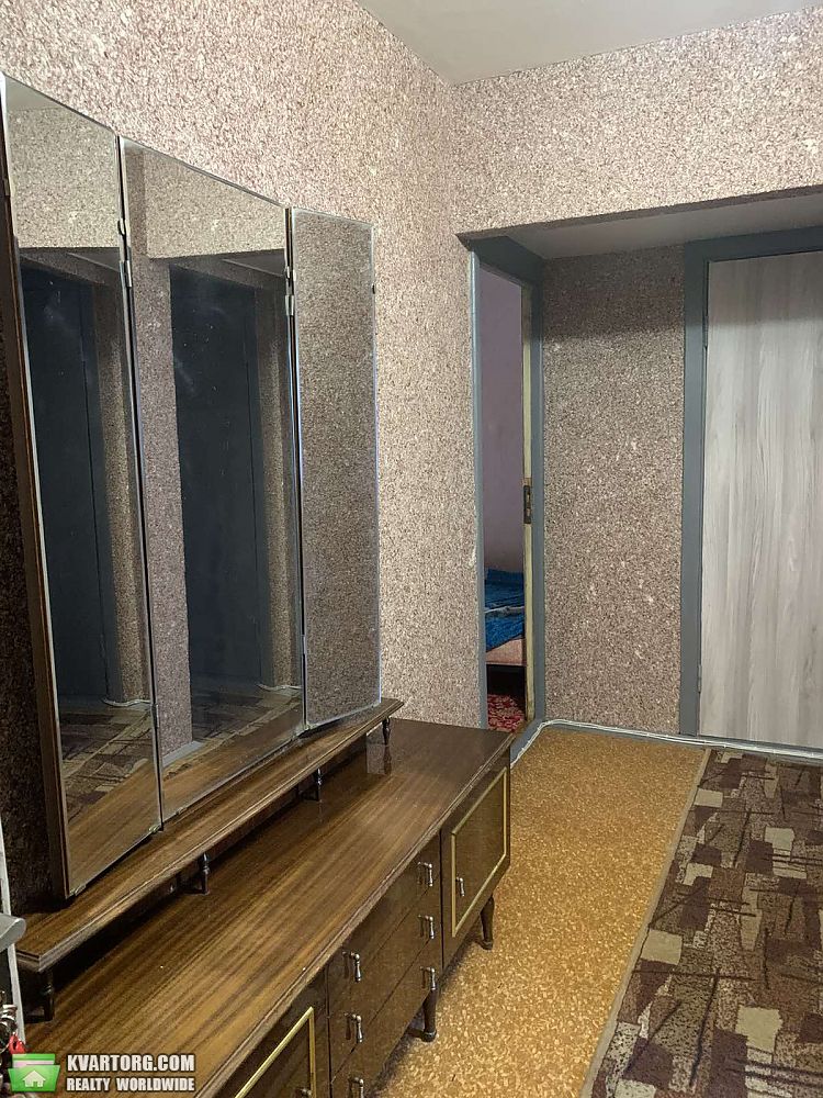 Rent out 2-room apartment. Киев, Дарницький бульвар — photo 3