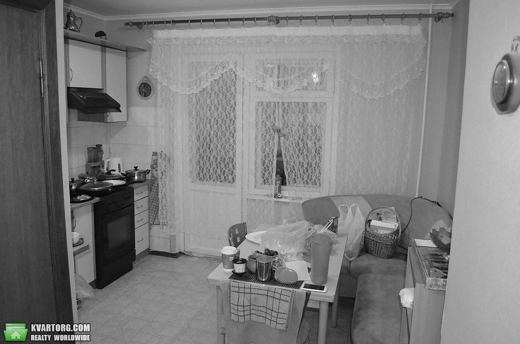 Sell 4-room apartment. Киев, просп. Свободы — photo 1