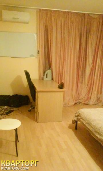 Rent out 2-room apartment. Киев, Подгорная — photo 7