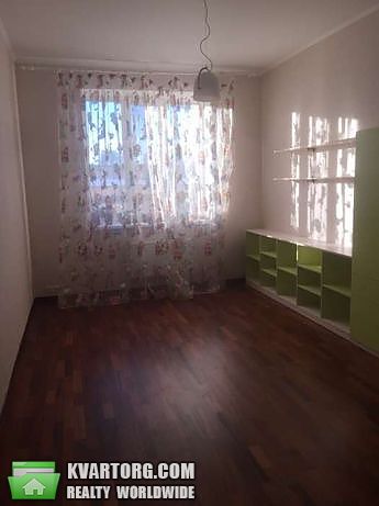 Sell 4-room apartment. Киев,  Щорса — photo 2