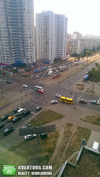 Sell 4-room apartment. Киев,  Тростянецкая — photo 1
