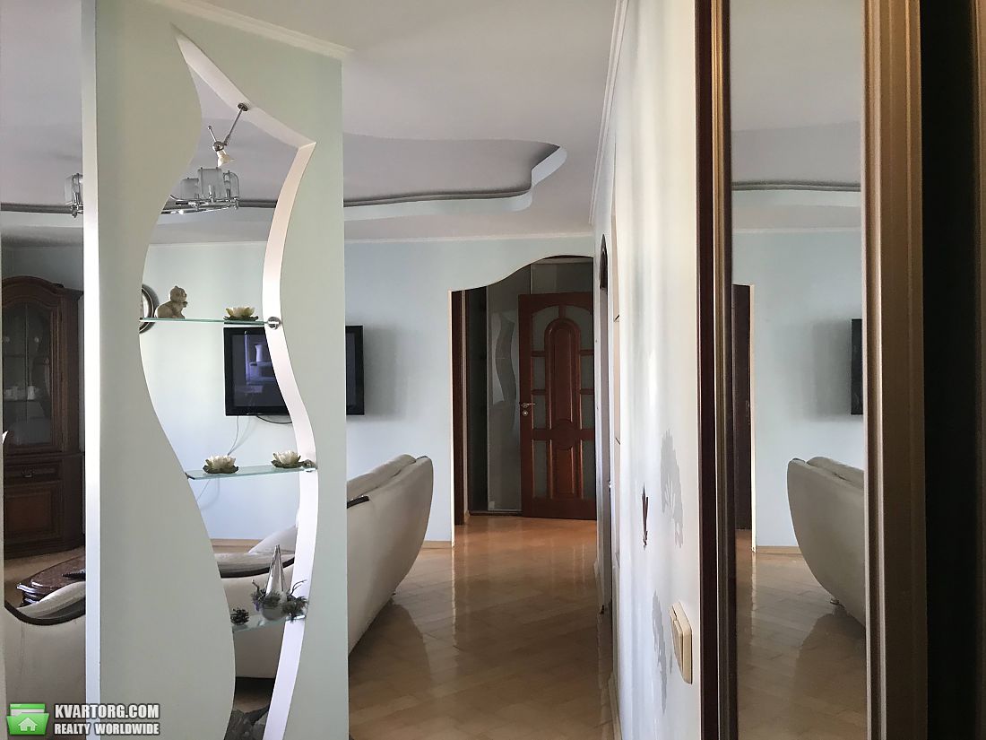 Rent out 3-room apartment. Киев, пр.Победы — photo 1