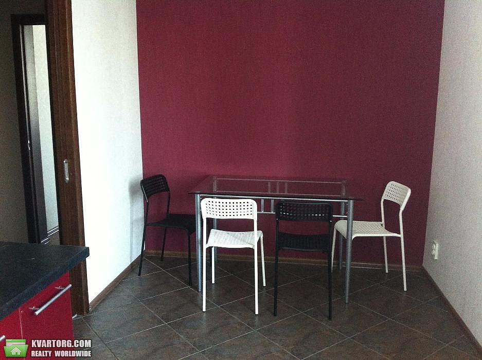 Rent out 2-room apartment. Киев, Гагарина — photo 2