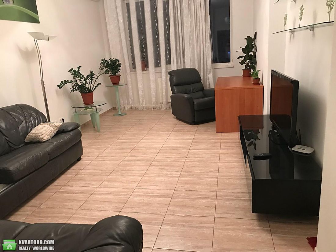Rent out 2-room apartment. Киев,  Механизаторов — photo 2