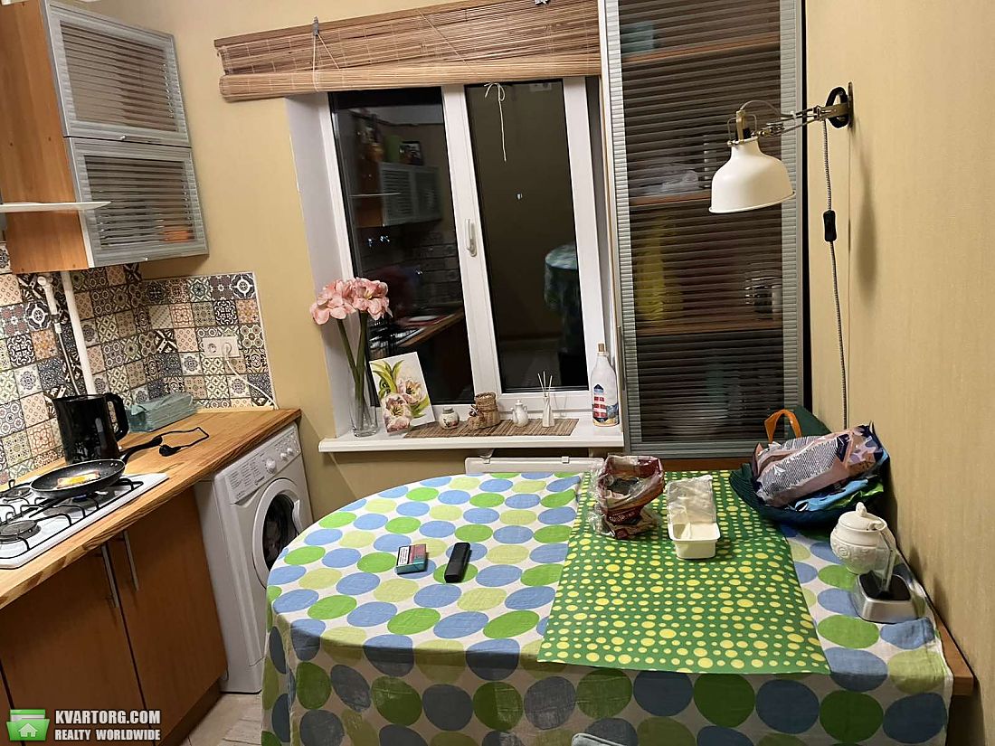 Rent out 1-room apartment. Киев,  Волгоградская — photo 2