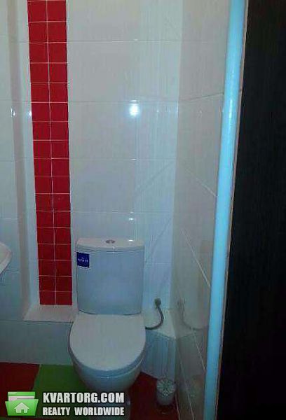 Rent out 2-room apartment. Киев, Харьковское шоссе — photo 8