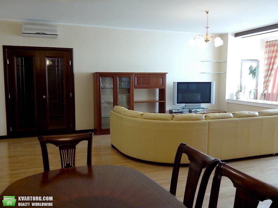 Rent out 3-room apartment. Киев,  Ярославов Вал — photo 1