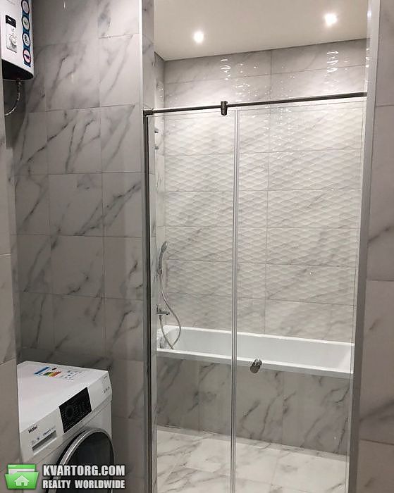 Rent out 2-room apartment. Киев, Коновальца — photo 9