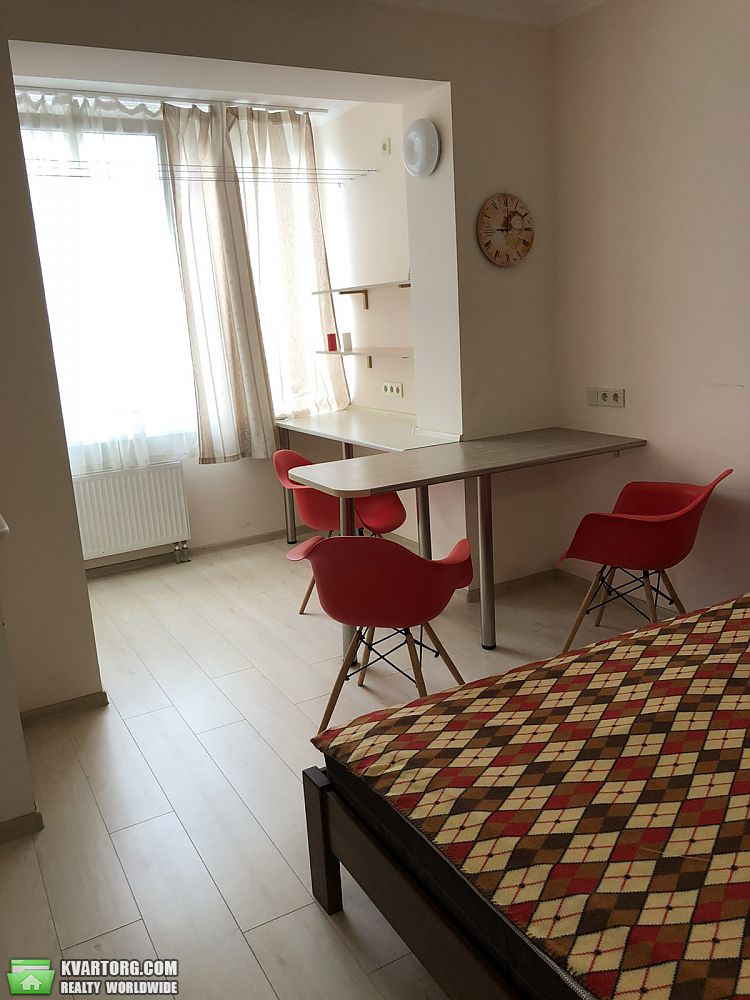 Rent out 1-room apartment. Киев, Академика  Шалимова — photo 1