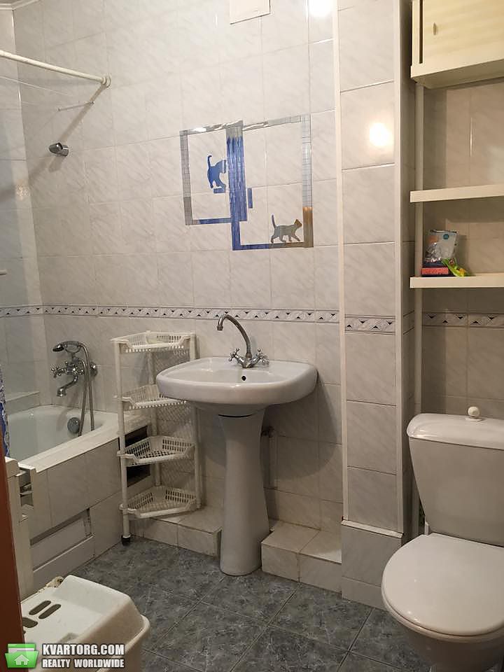 Rent out 2-room apartment. Киев,  Воздухофлотский пр — photo 10