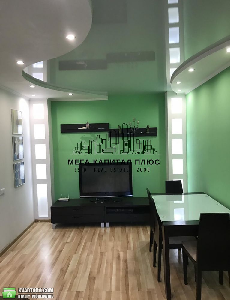 Rent out 2-room apartment. Киев, Донца — photo 3