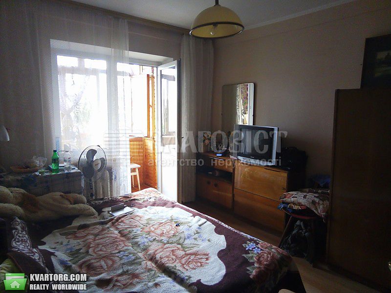 Sell 2-room apartment. Киев,  Бучмы — photo 2