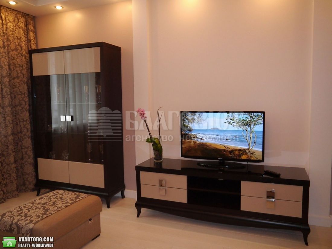 Rent out 1-room apartment. Киев,  Малая Житомирская — photo 5