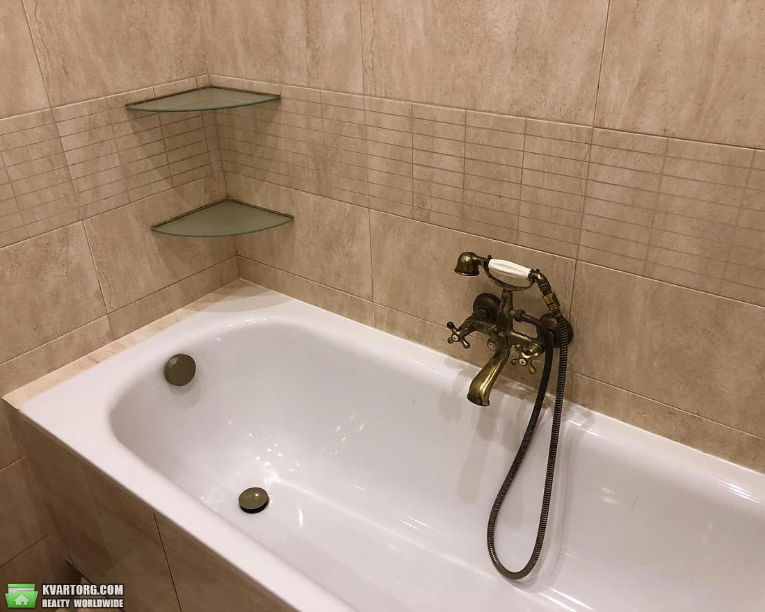 Rent out 2-room apartment. Киев,  Тарасовская — photo 5