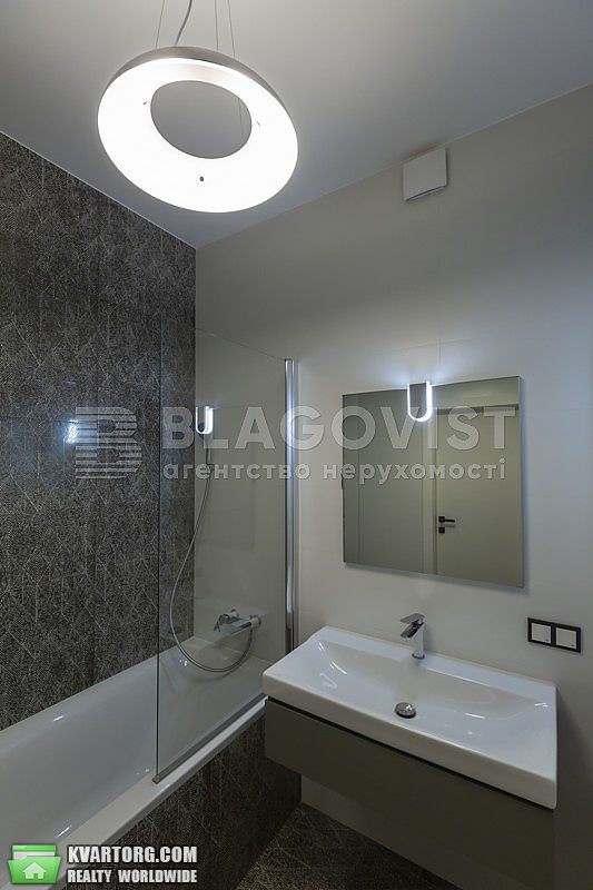Rent out 2-room apartment. Киев,  Димитрова — photo 8