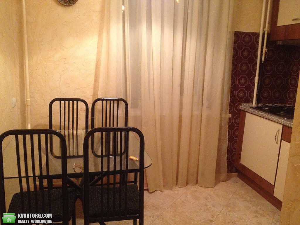 Rent out 3-room apartment. Киев, Щорса — photo 7