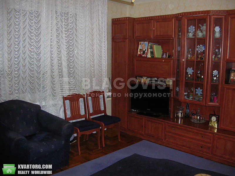 Sell 4-room apartment. Киев,  Старонаводницкая — photo 2