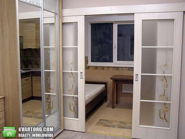 Rent out 1-room apartment. Киев,  Садовая — photo 3