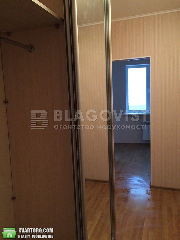 Rent out 1-room apartment. Киев,  Героев Сталинграда пр — photo 3