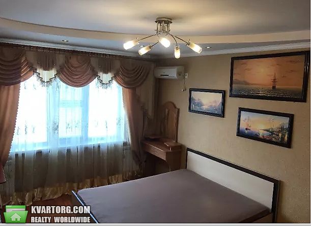 Rent out 1-room apartment. Киев,  Жмеринская — photo 2