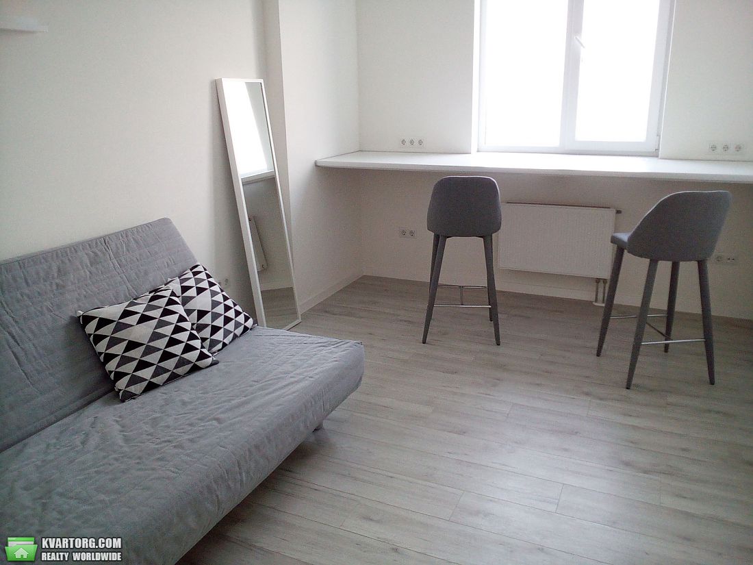 Rent out 3-room apartment. Киев,  Андрющенко — photo 5