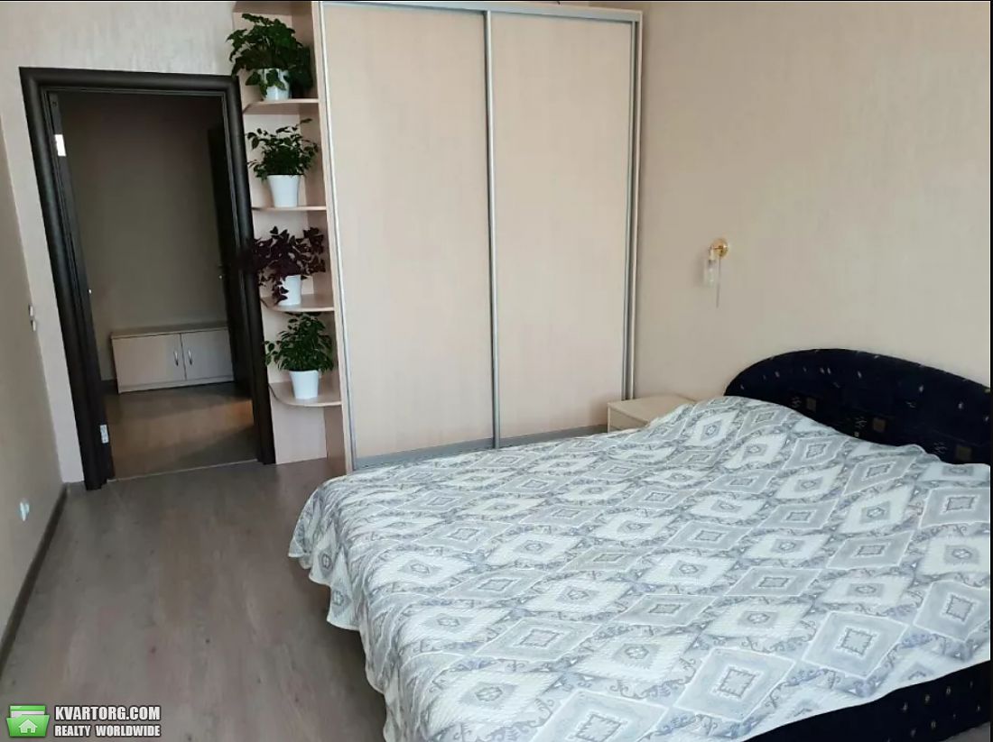 Rent out 3-room apartment. Киев,  Ломоносова — photo 4