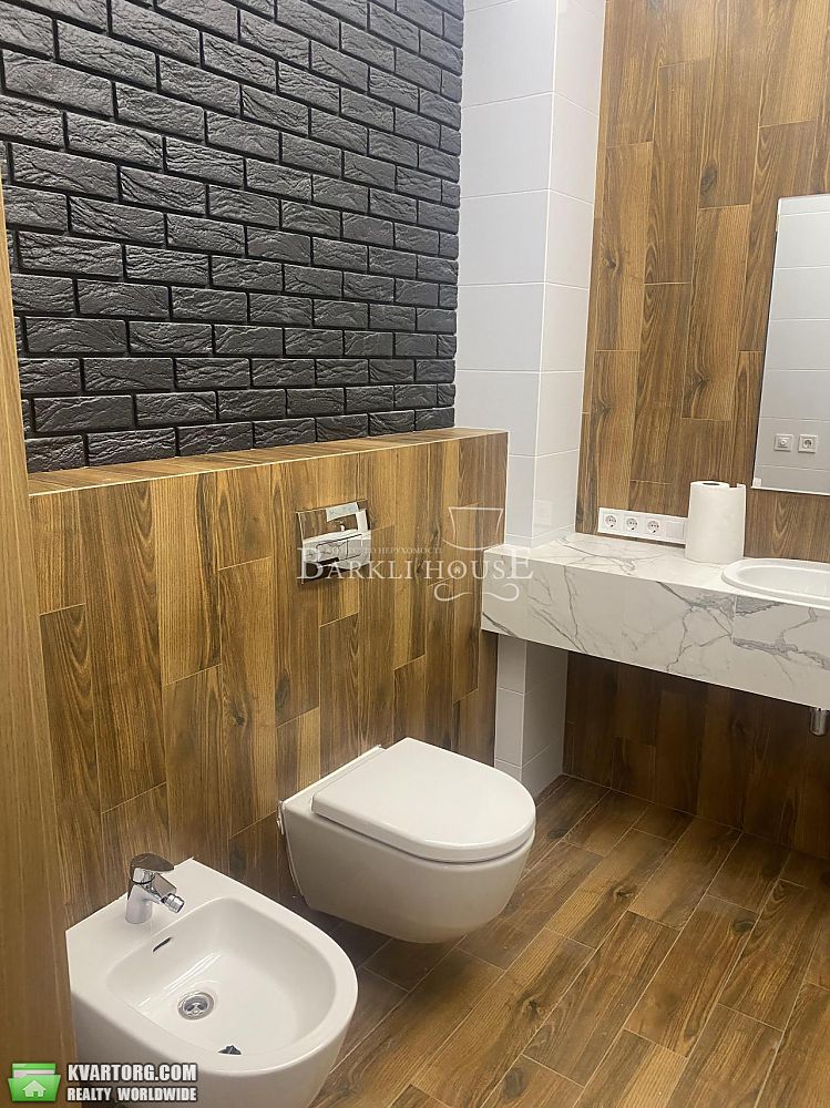 Rent out 3-room apartment. Киев,  Сечевых Стрельцов — photo 9