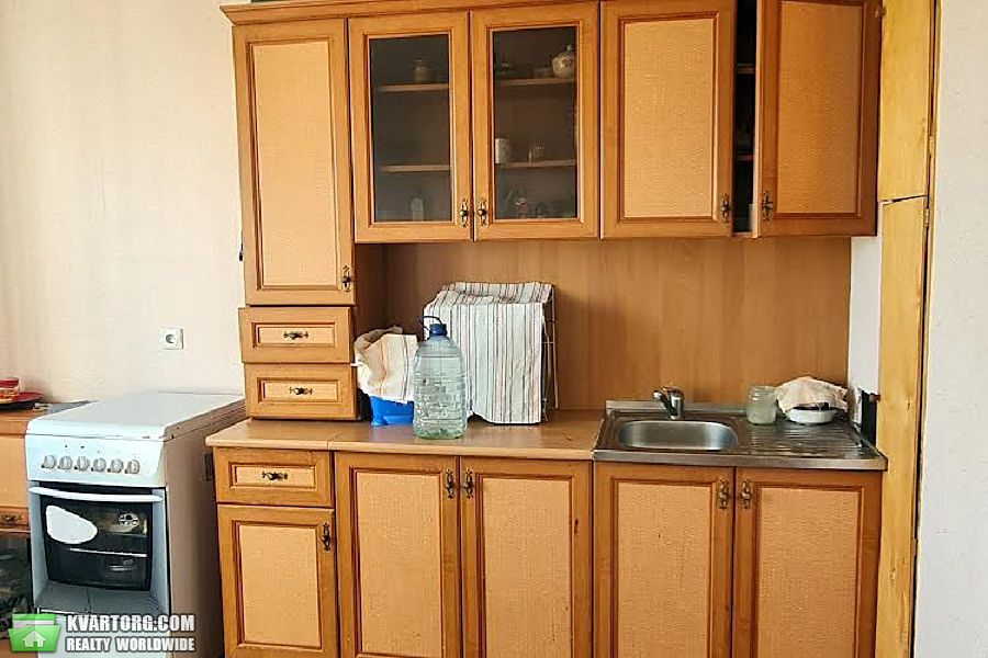 Sell 2-room apartment. Киев,  Краковская — photo 2